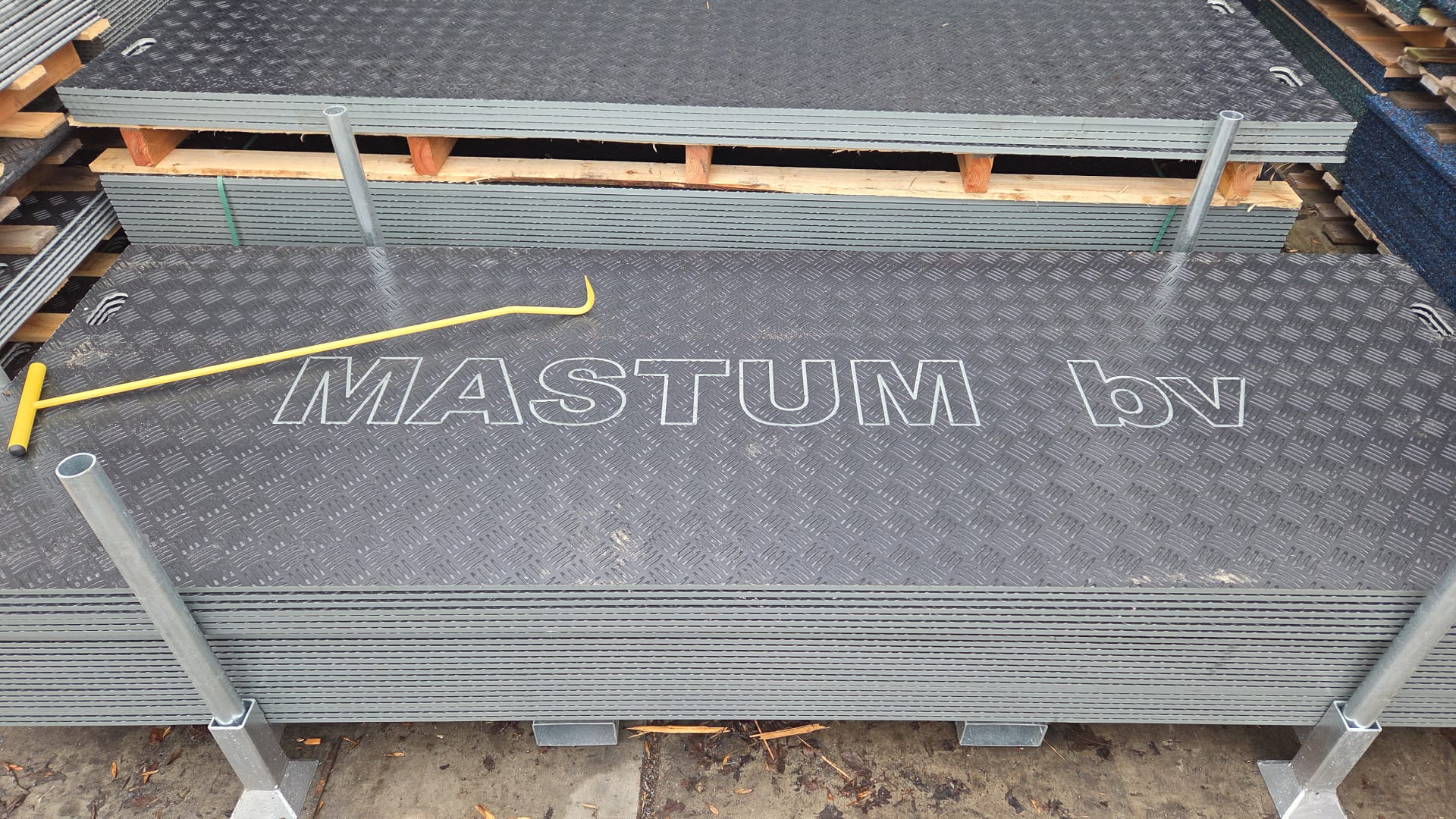 Rijplaten met logo