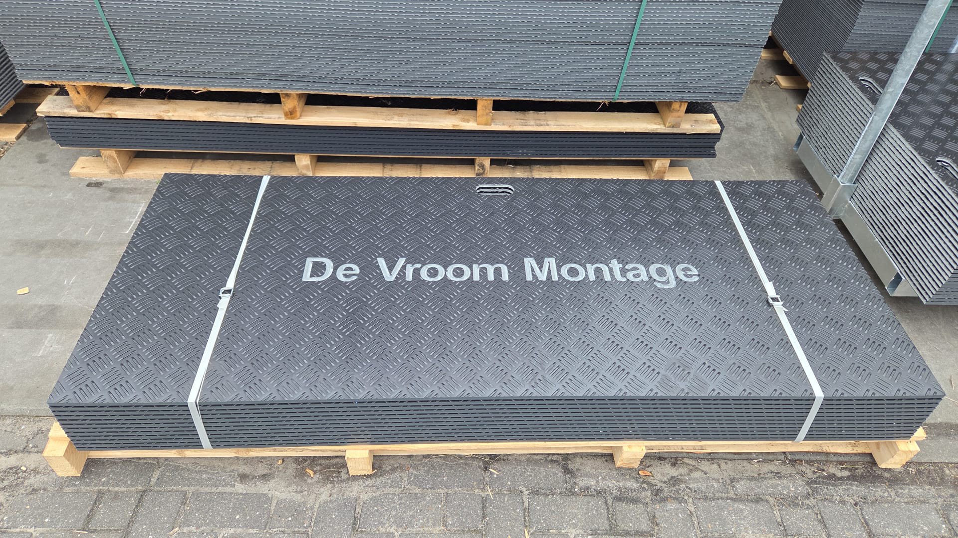 Rijplaten met logo