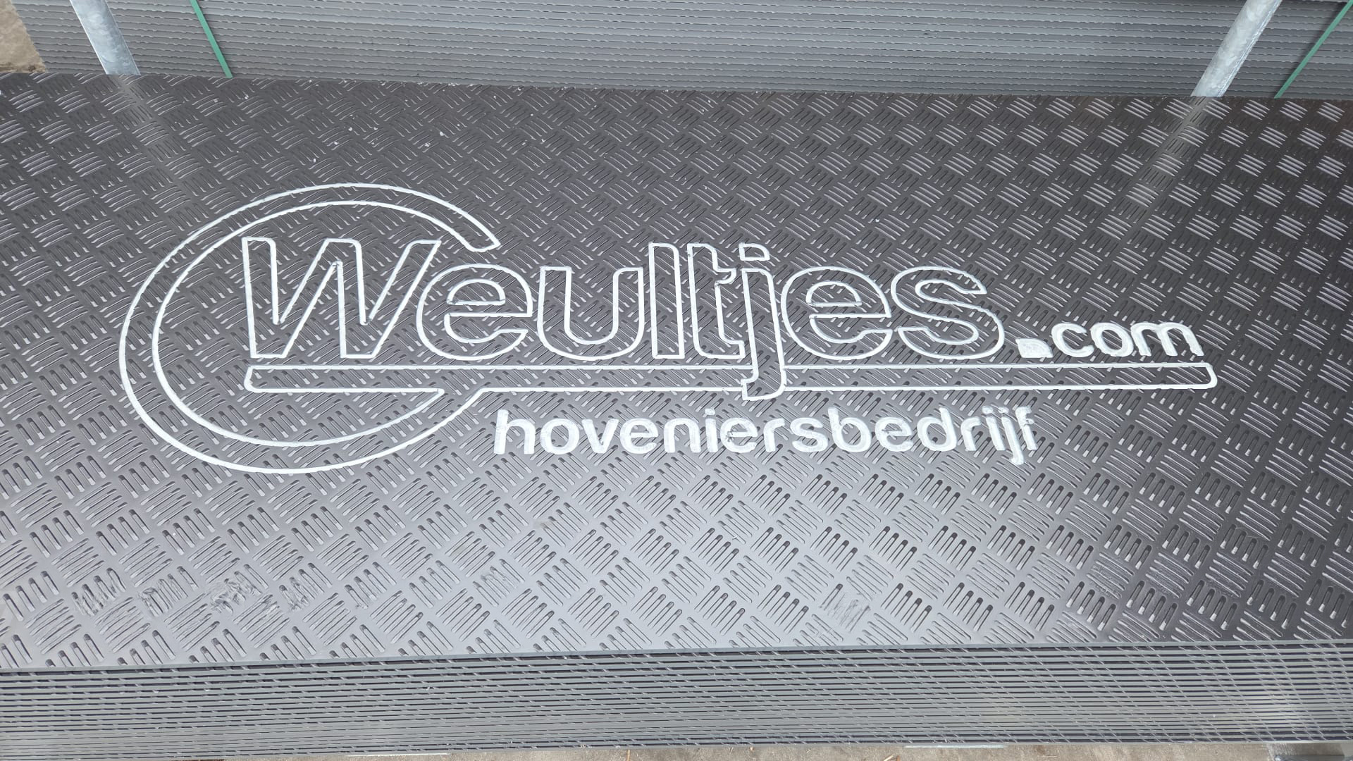 Rijplaten met logo